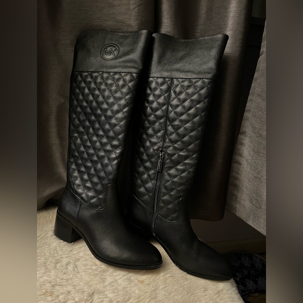 Michael Kors tall leather boots size 7.5 - Picture 2 of 3